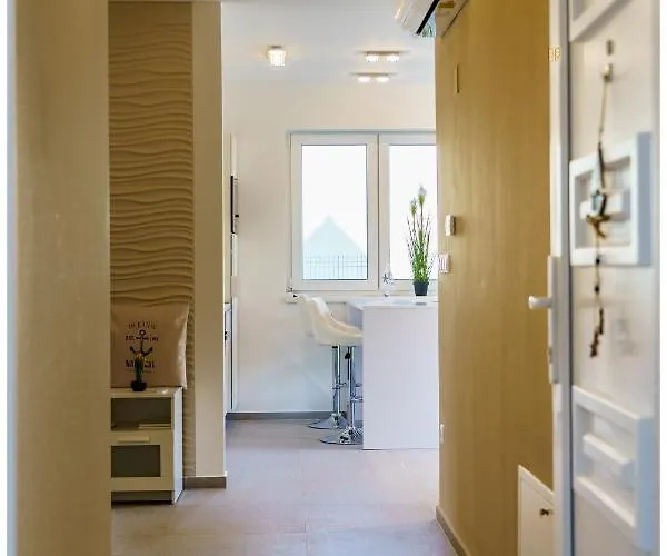 Kenese Regatta Apartment *